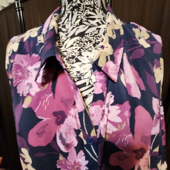 Catherines  floral georgette button down roll tab sleeves  3x nwt work Wear - Picture 4 of 12